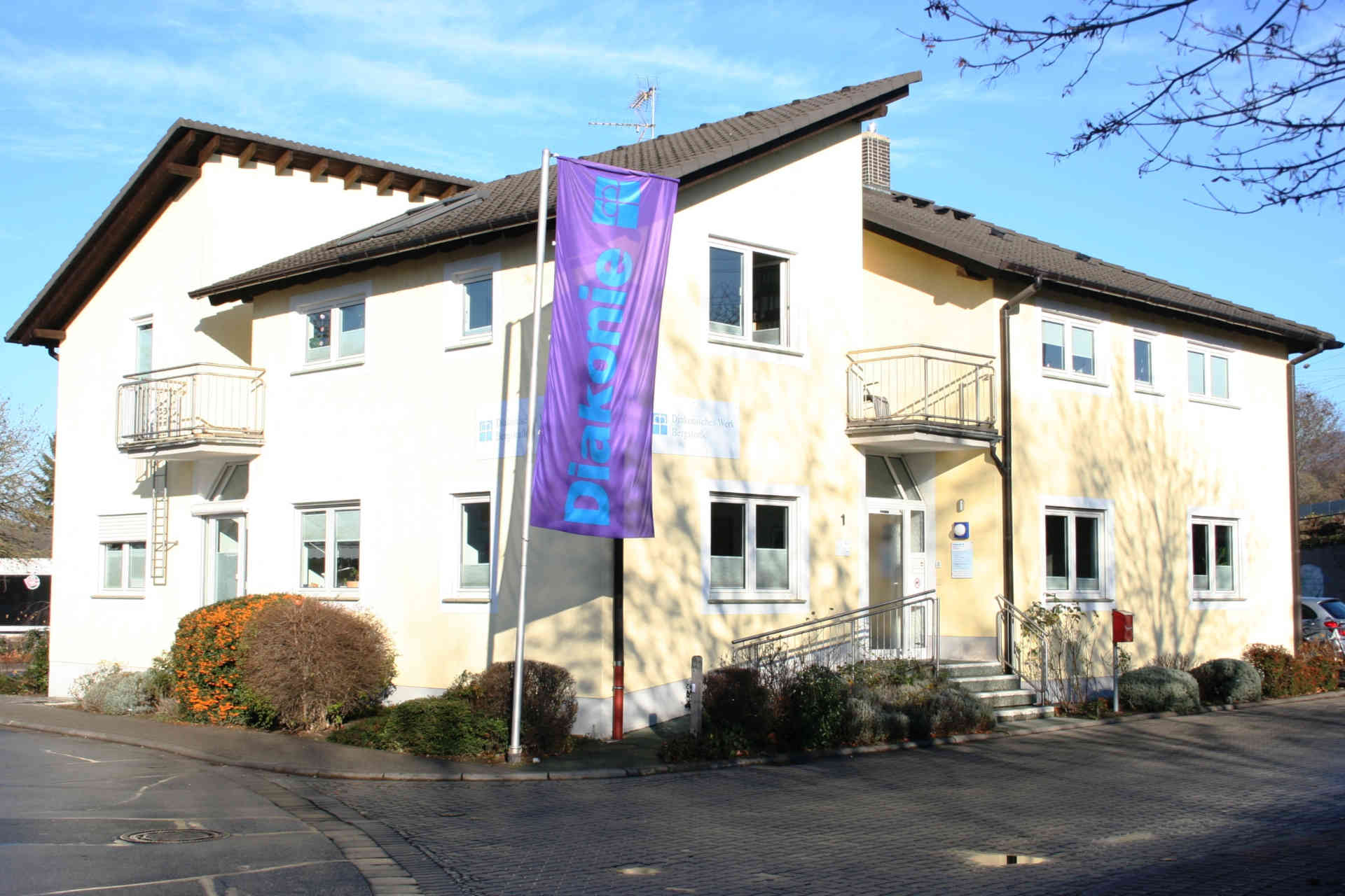 Foto: Beratungszentrum & zentrale Verwaltung der Regionalen Diakonie Bergstraße in der Riedstr. 1, 64625 Bensheim